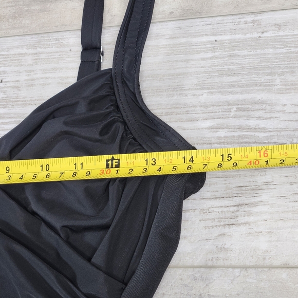 Miraclesuit Black Swimsuit Size 10 One Piece Ruched Underwire Bra Slimming - Picture 3 of 16